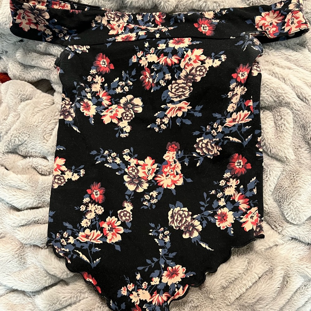 Free People | Black Floral off-the-shoulder Bodysuit | XS